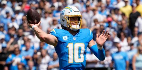 Week 8 NFL Odds: Spreads, Moneylines, and Totals for Every .